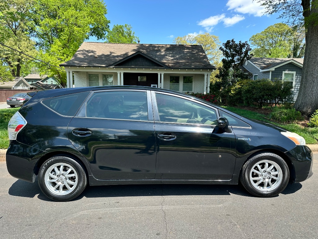 2012 Toyota Prius v