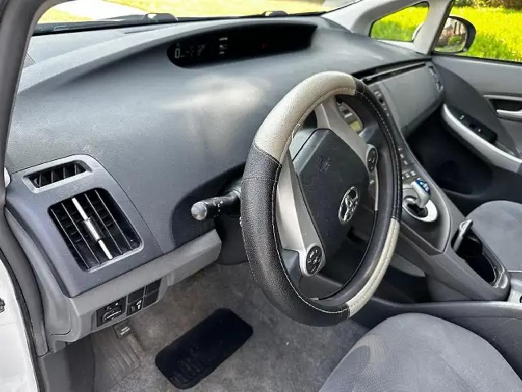 2010 Toyota Prius I - Photo 17