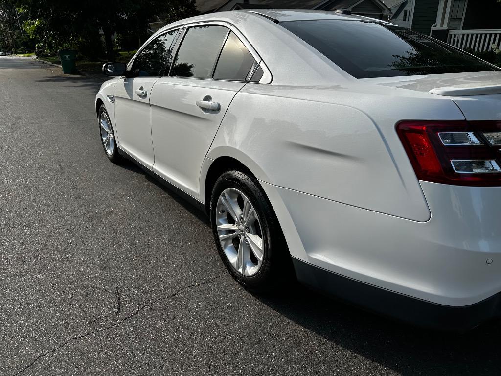 2014 Ford Taurus SEL - Photo 10