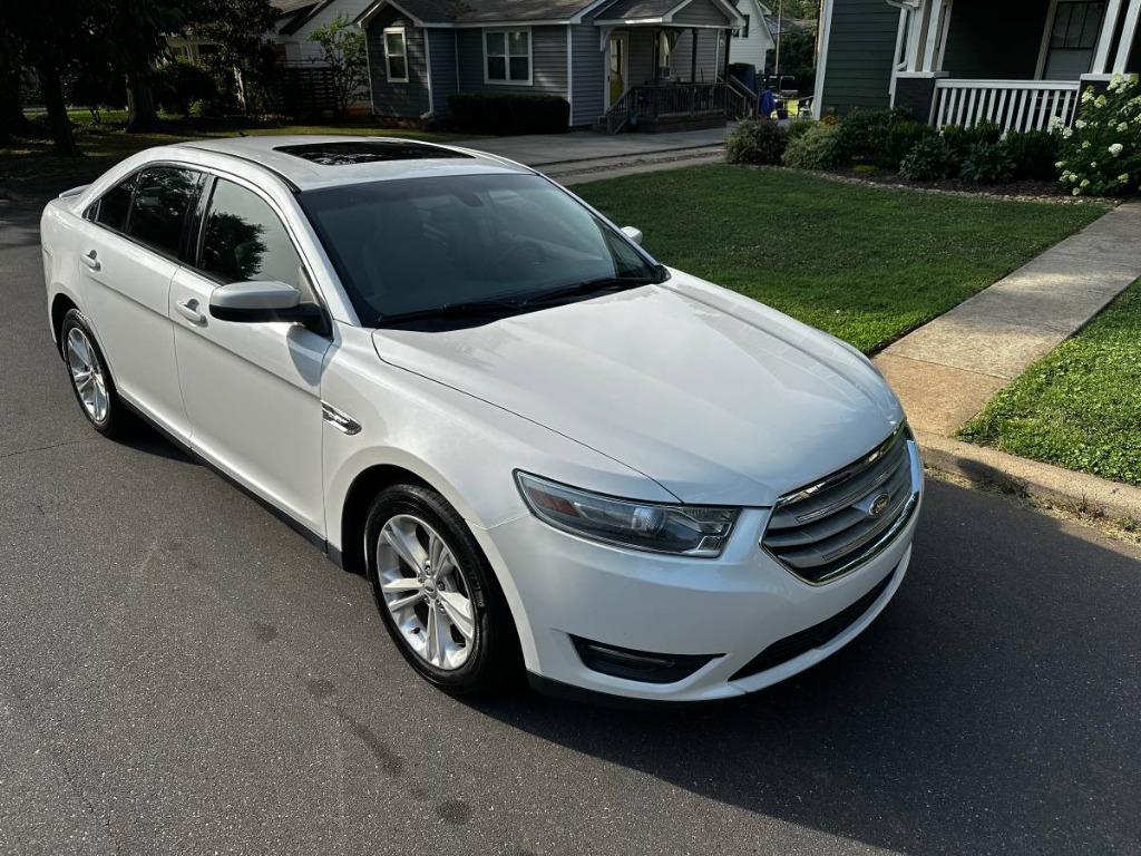 2014 Ford Taurus SEL FWD's photo