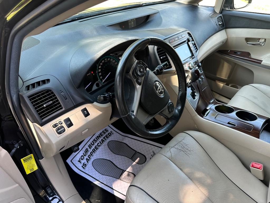 2015 Toyota Venza XLE - Photo 17