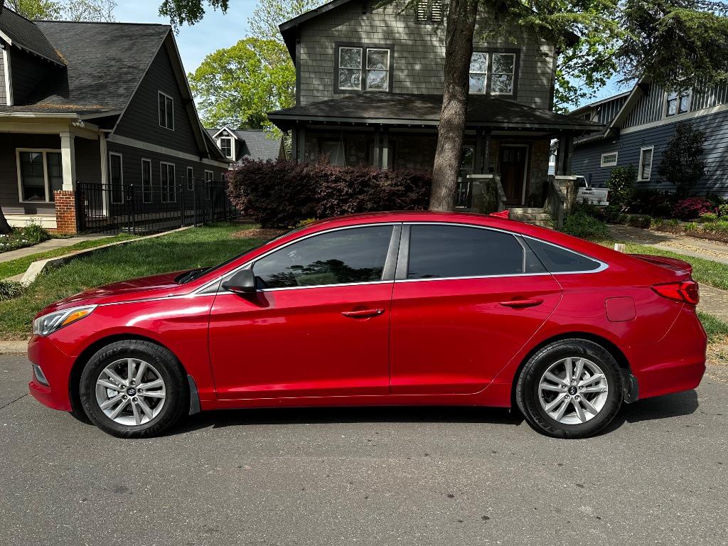 2017 Hyundai Sonata SE's photo