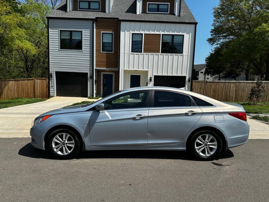 2013 Hyundai Sonata GLS I4 A/T PZEV's photo
