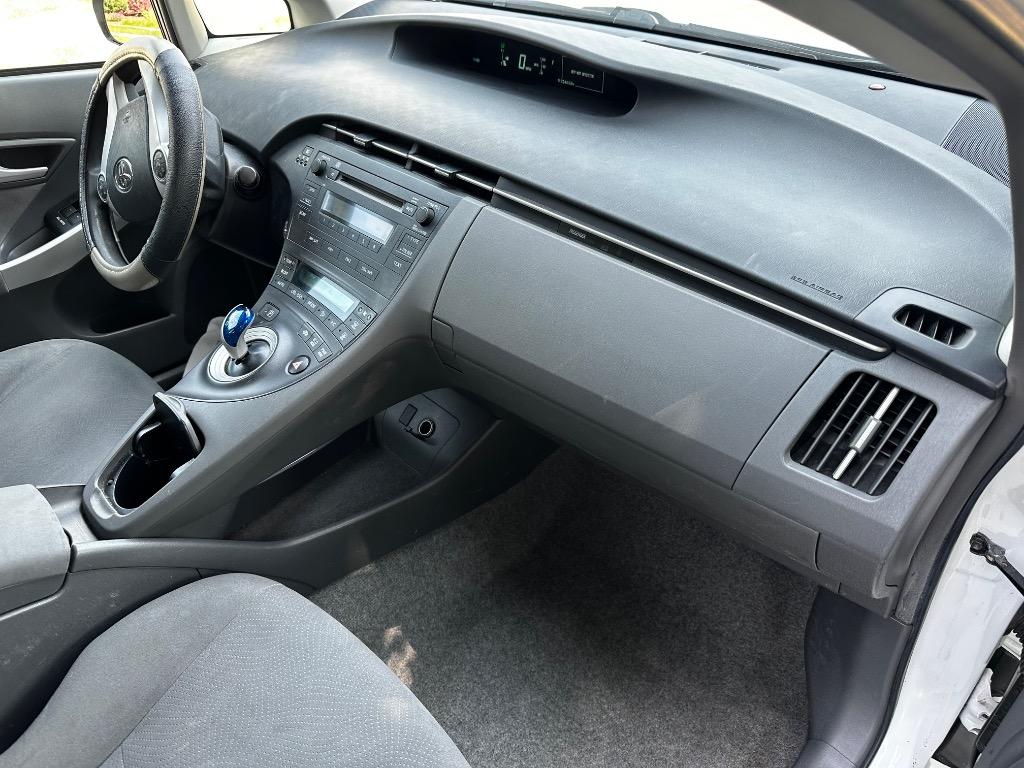 2010 Toyota Prius - Photo 18