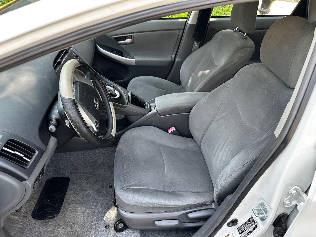 2010 Toyota Prius - Photo 11
